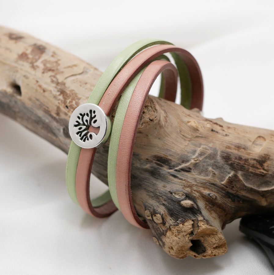 Pulsera árbol de la vida en doble cuero personalizada por grabado