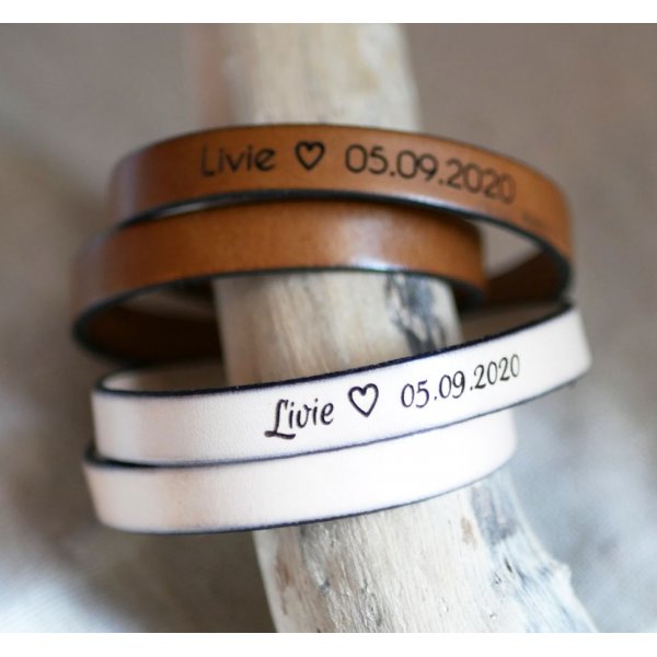 Pulsera de cuero para hombre con dos mu&ntilde;ecas, personalizable mediante grabado