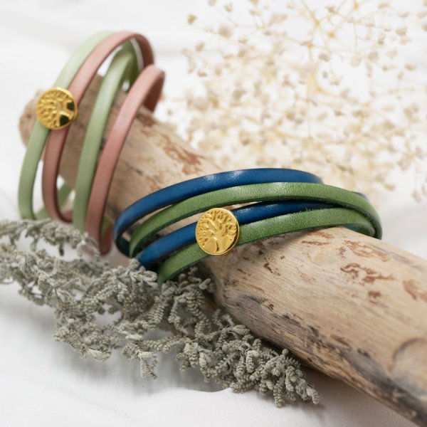 Pulsera de cuero en d&uacute;o de colores, personalizable con cabuj&oacute;n dorado &Aacute;rbol de la Vida