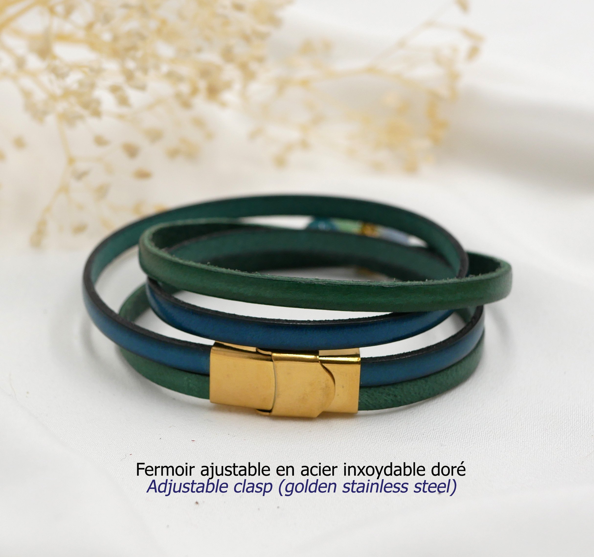 Pulsera de cuero en d&uacute;o de colores, personalizable con cabuj&oacute;n dorado &Aacute;rbol de la Vida