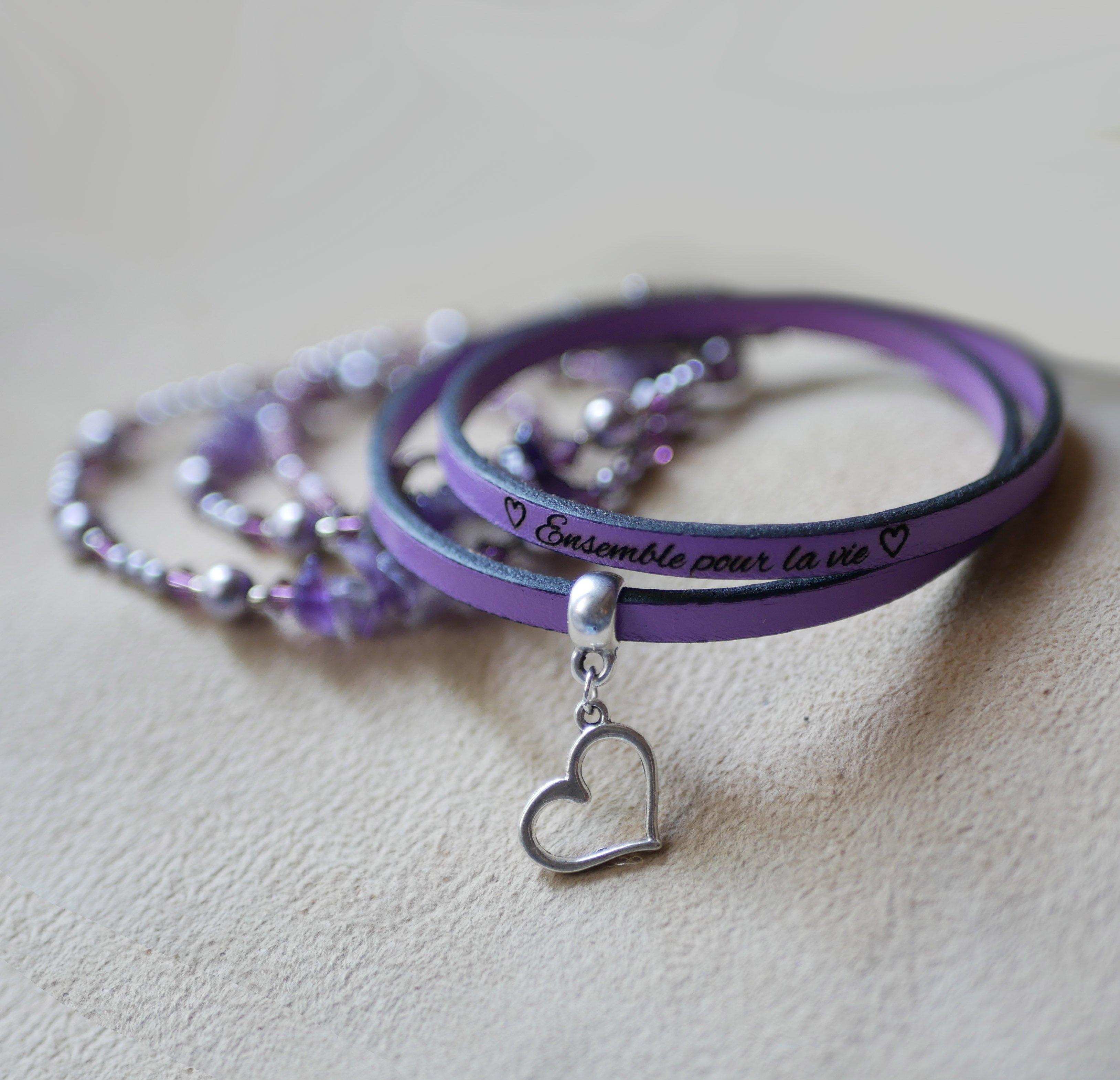 Pulsera de cuero de 2 vueltas con charm grabable