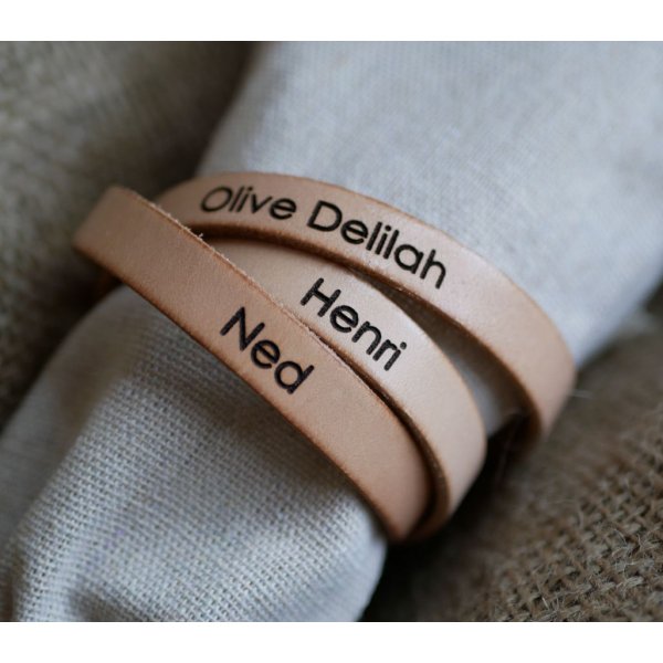 Pulsera de cuero mujer triple vuelta para personalizar el color y el grabado 