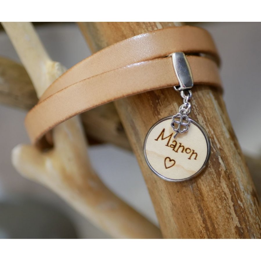 Pulsera de cuero doble personalizada con cabujón de madera para grabar