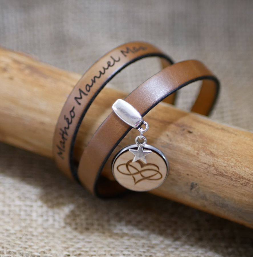 Pulsera de cuero doble personalizada con cabujón de madera para grabar