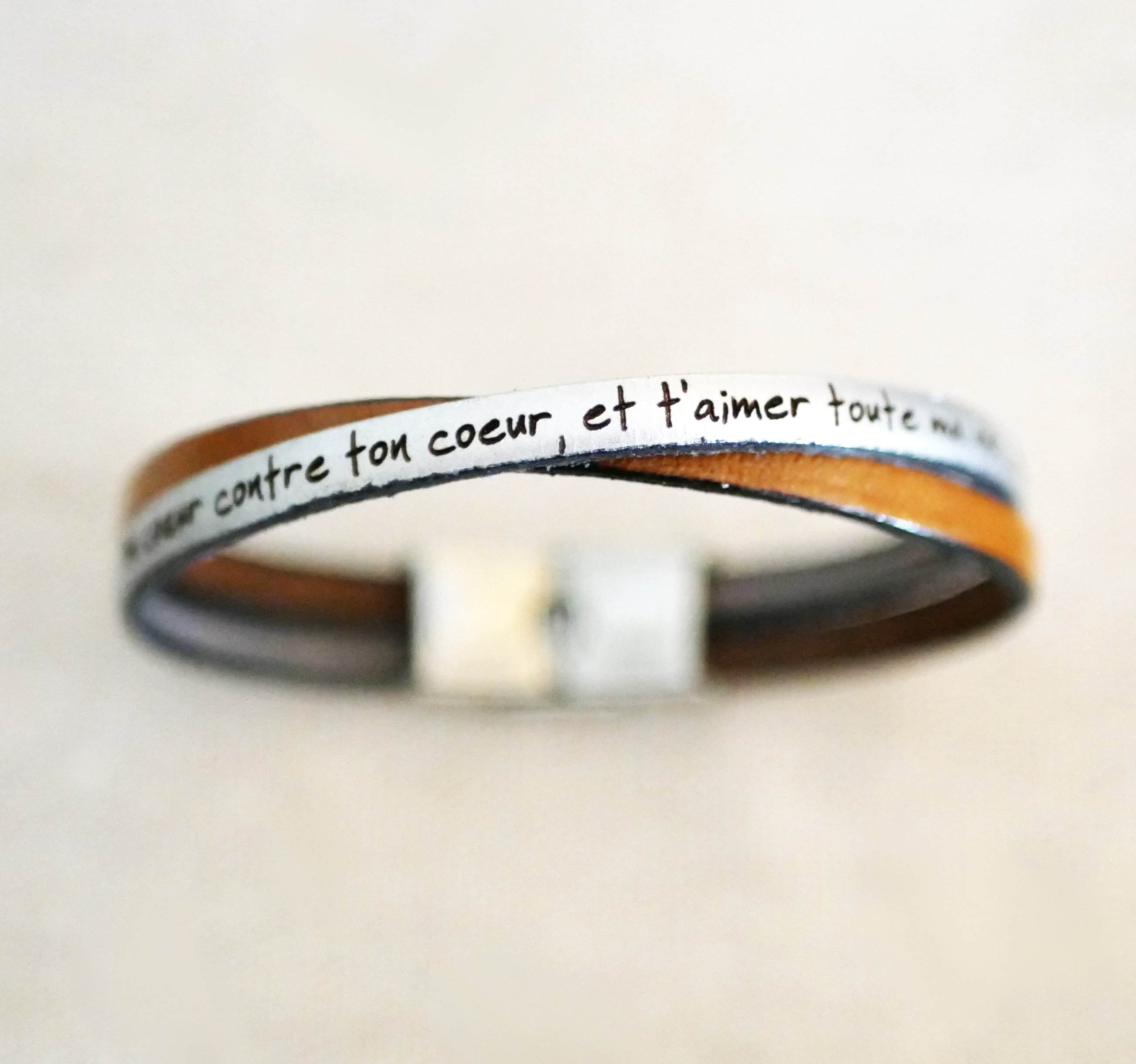 Pulsera twist d&uacute;o de cuero personalizable para hombre o mujer