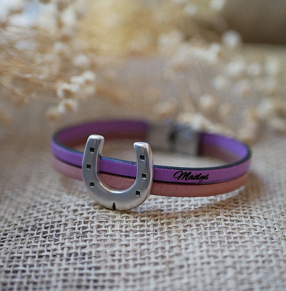 Pulsera d&uacute;o de cuero y bucle de herradura personalizable para hombre o mujer