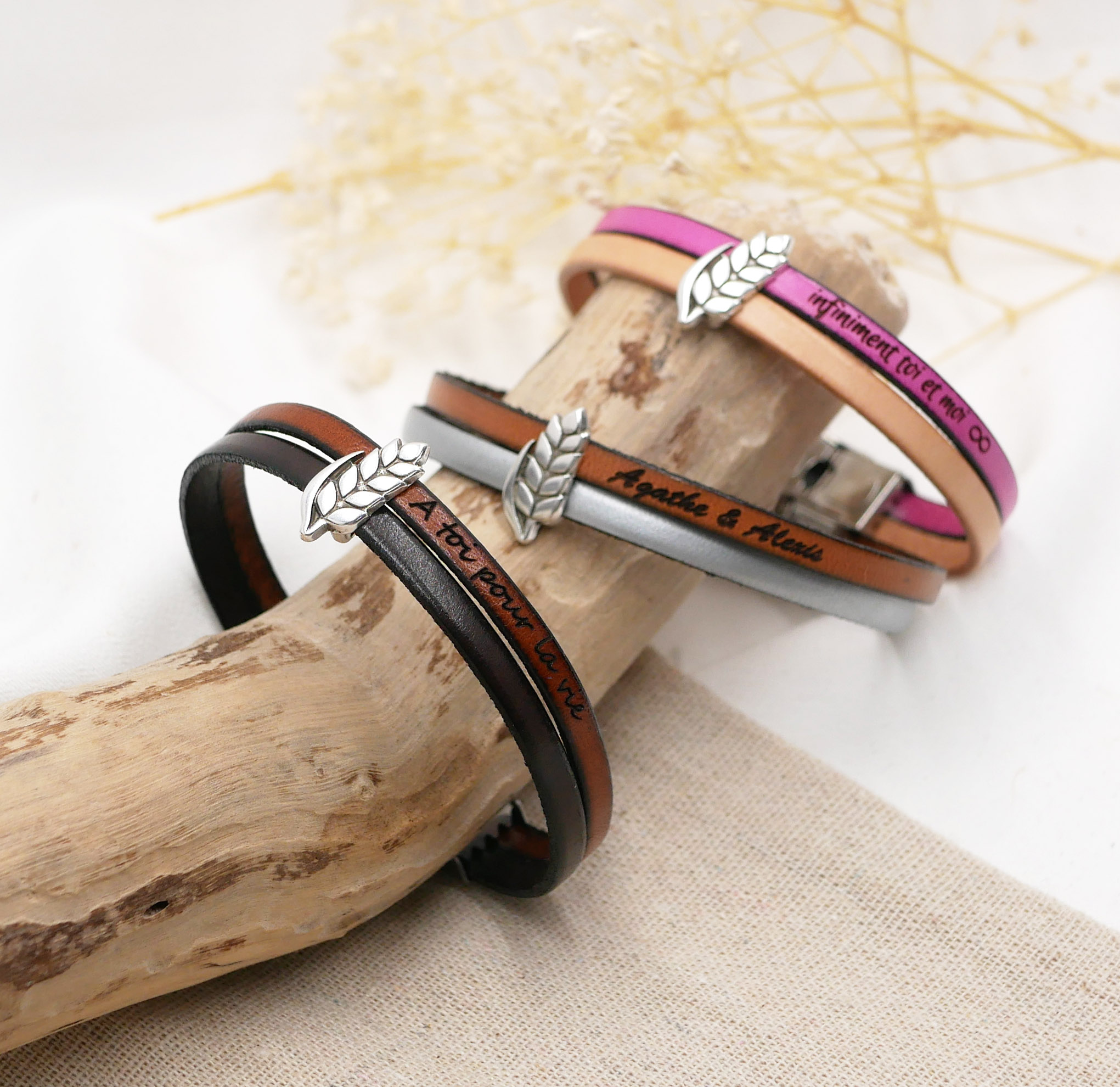 Pulsera dúo de cuero y espiga de trigo personalizable, boda de trigo hombre y mujer