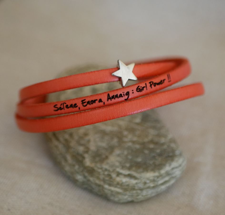 Pulsera de cuero para mujer, personalizable, diseño estrella plateada