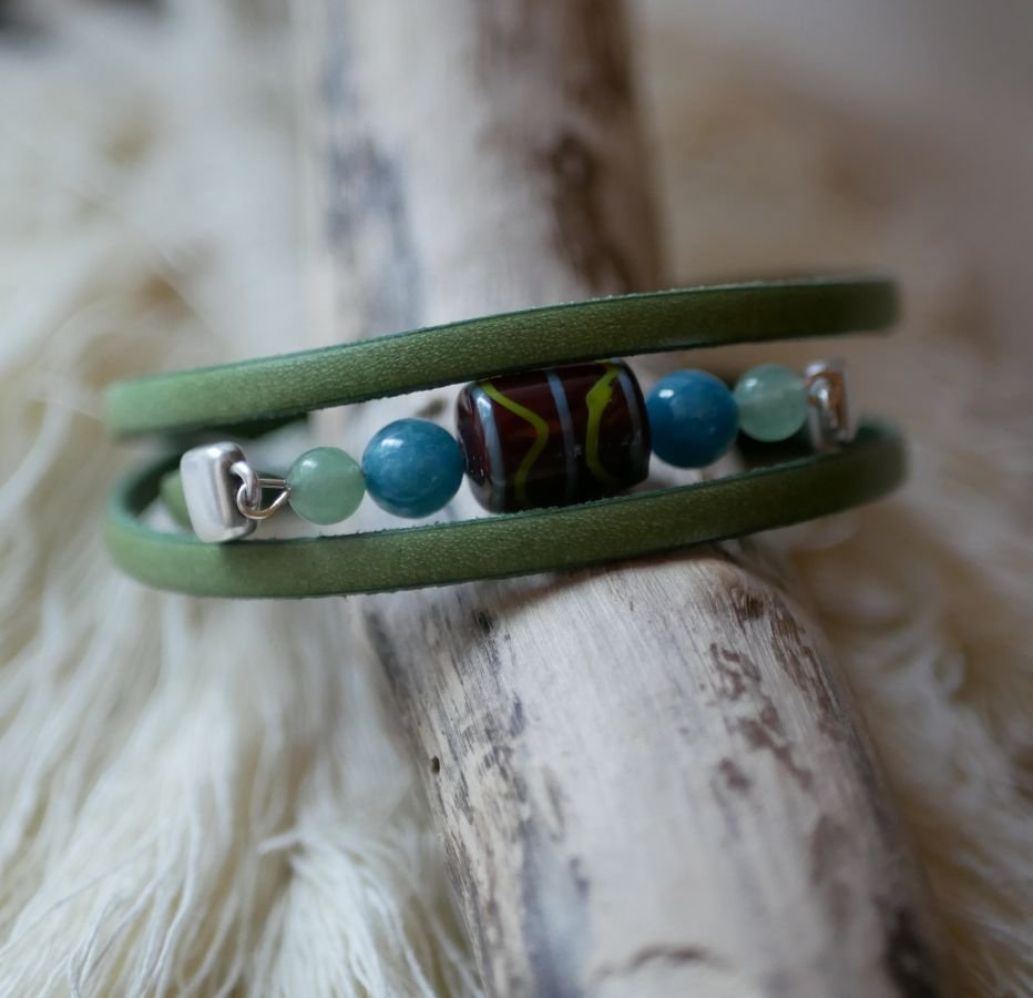 Pulsera cuero y ceramica mujer olivino verde triple vuelta para personalizar 