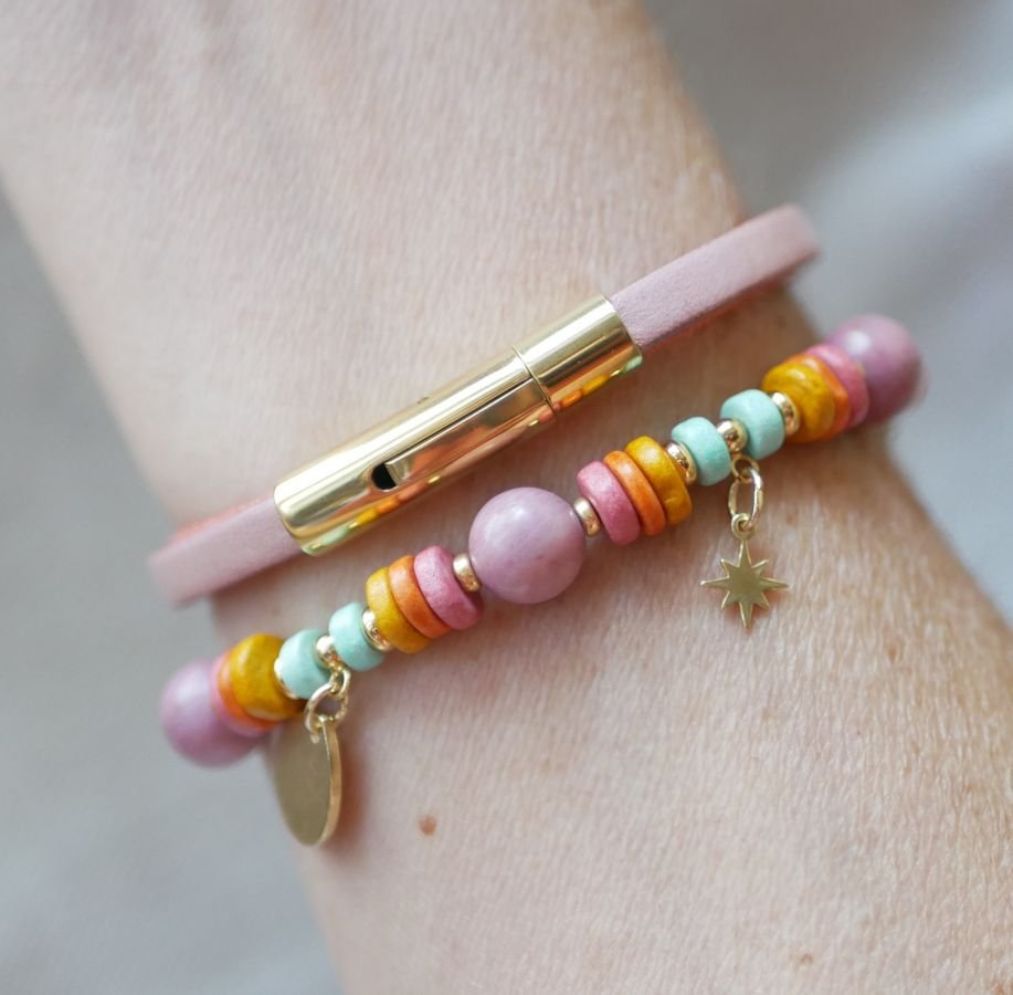 Pulsera personalizada de piel bicolor con cierre dorado