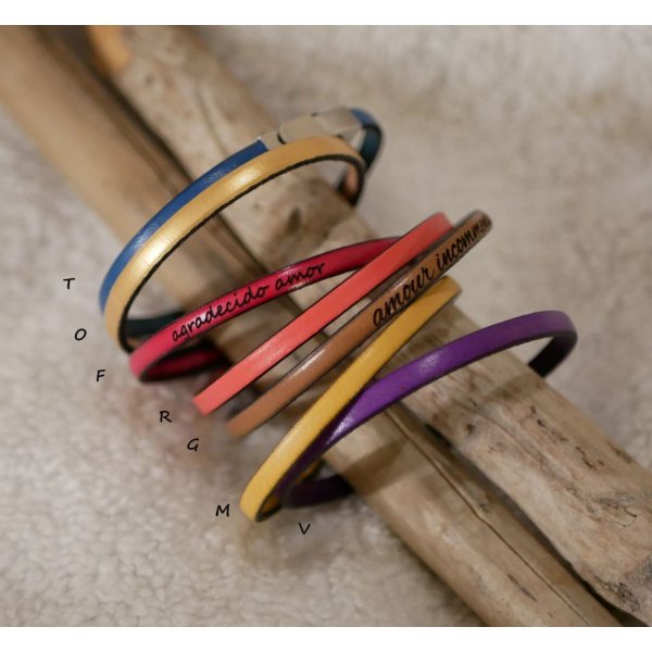 Pulsera de cuero fino personalizable para mujer 