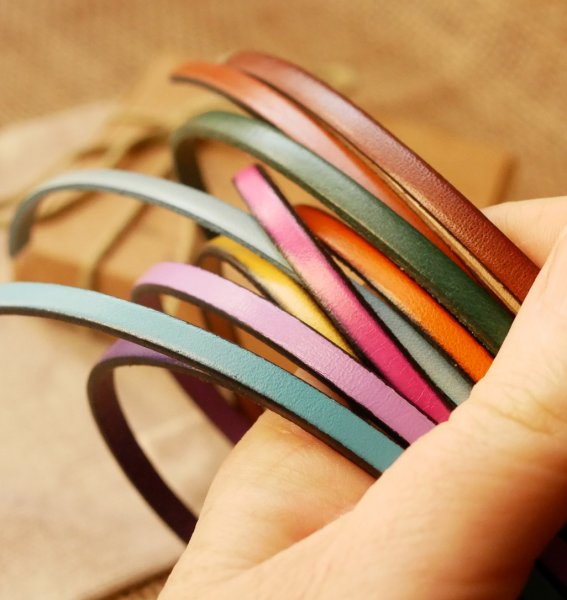 Pulsera brazalete en 4 pieles a elegir