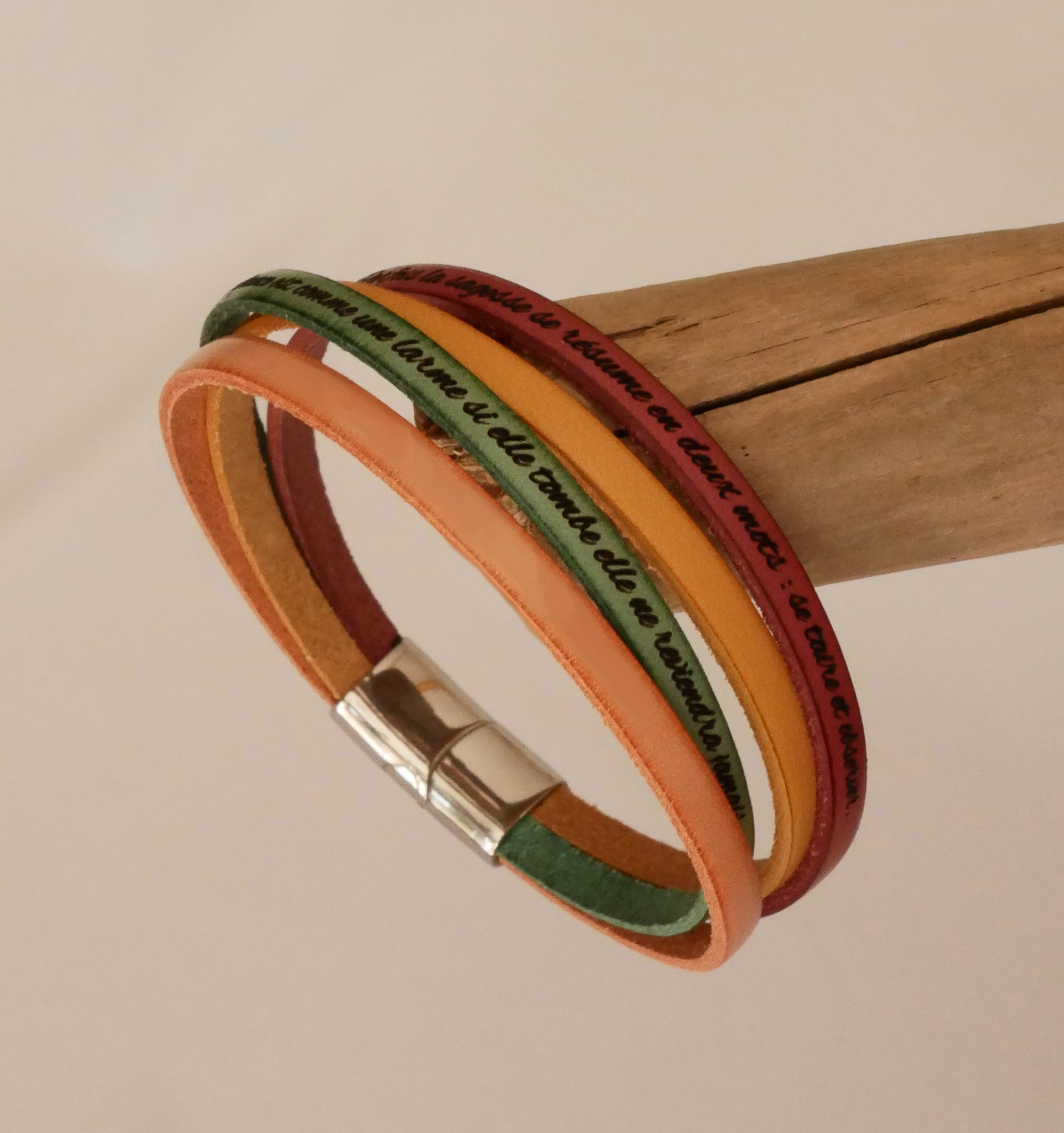 Pulsera brazalete en 4 pieles a elegir
