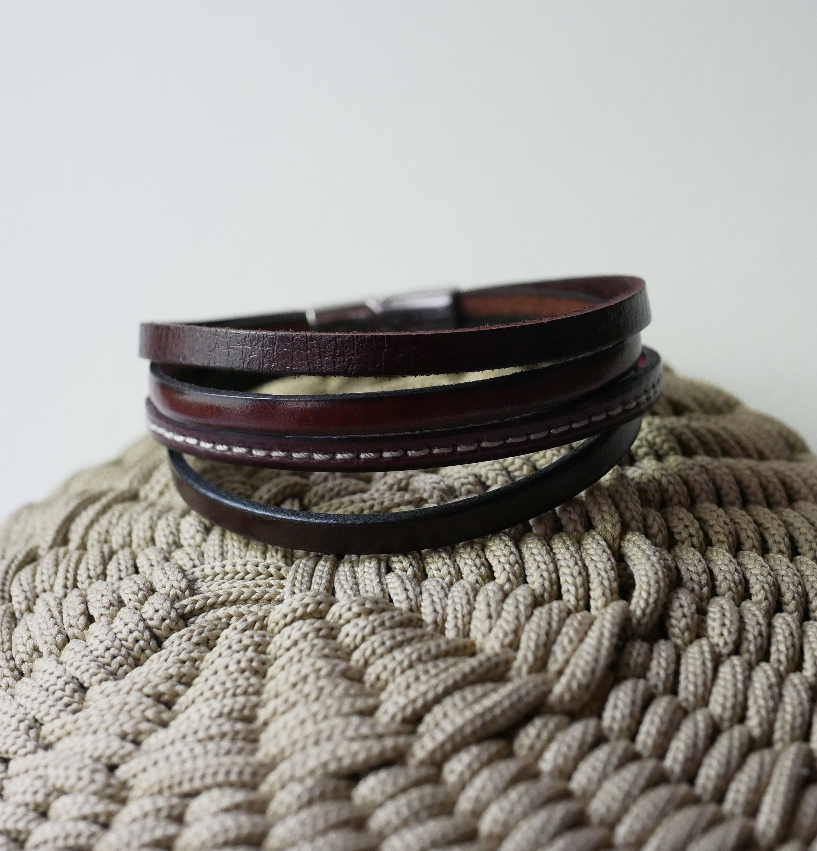 Pulsera brazalete de cuero marrón para hombre