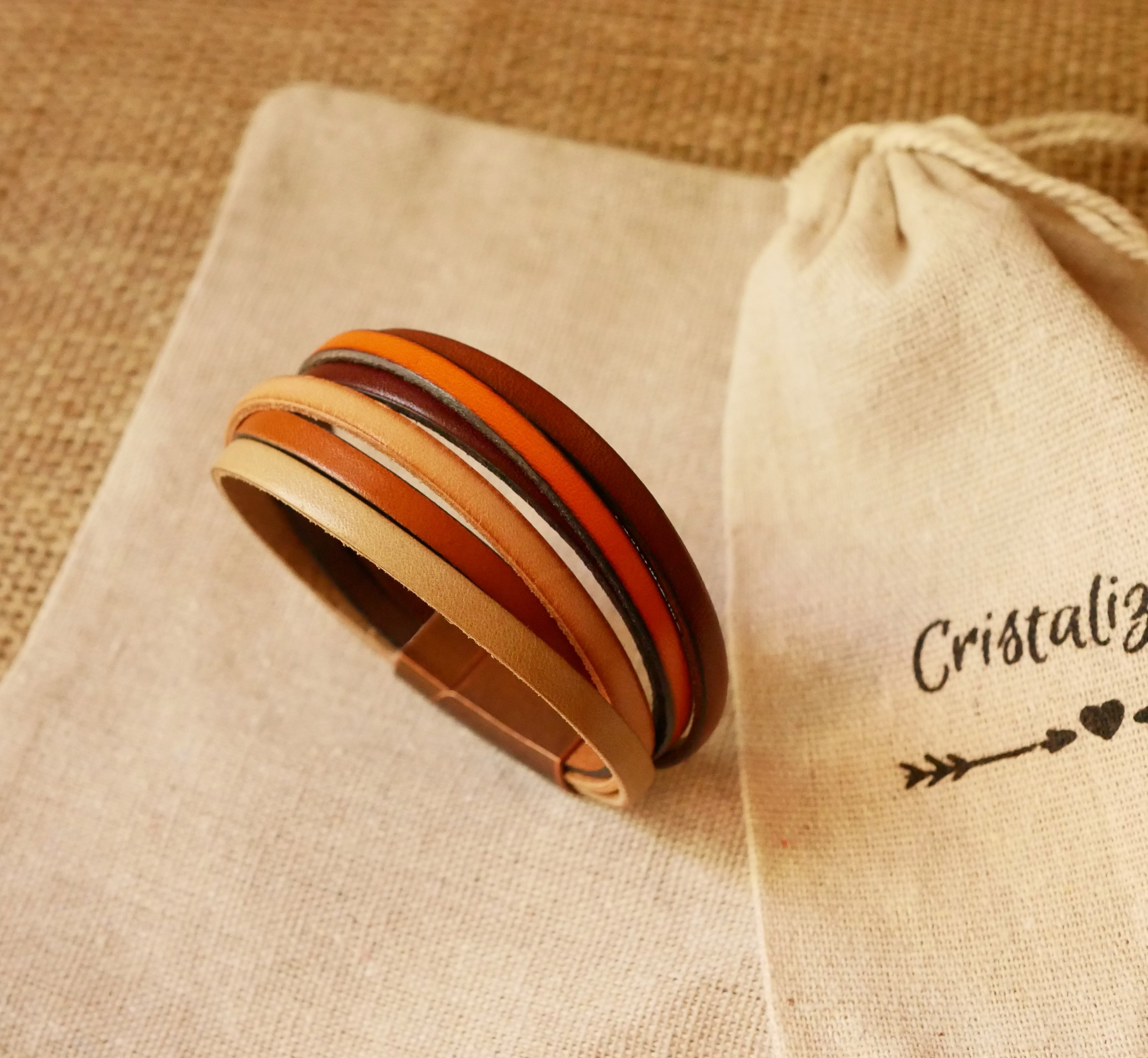 Pulsera de cuero multicolor ocre