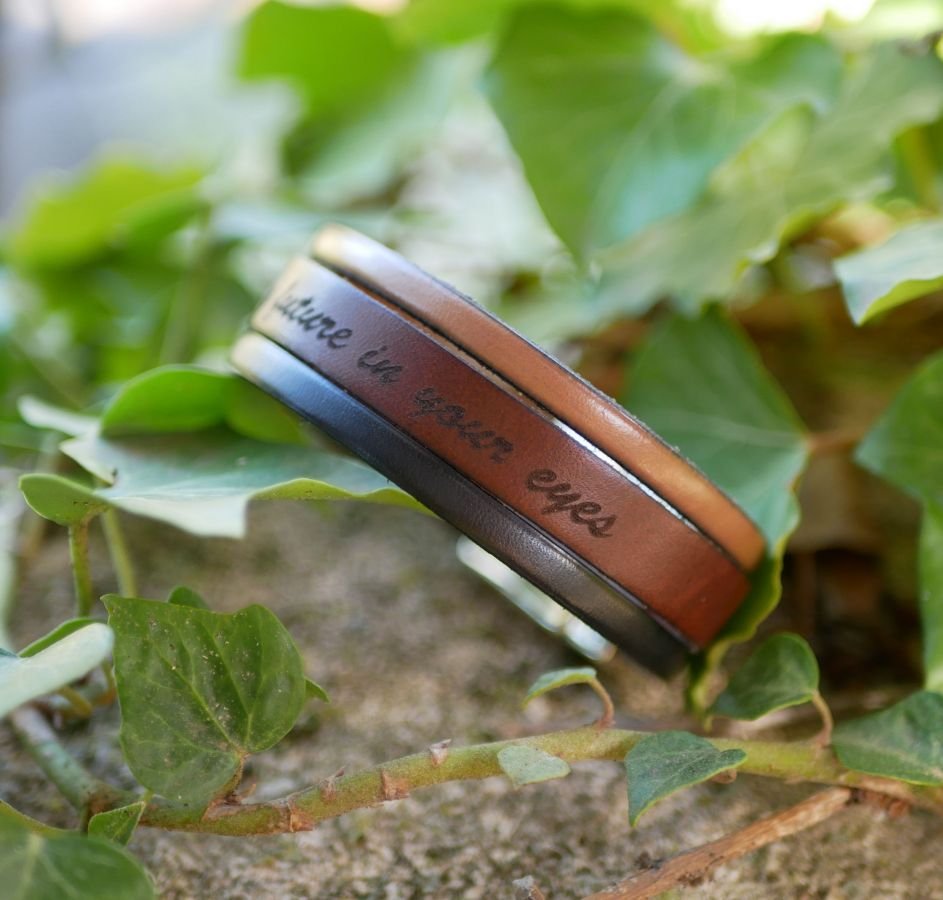 Pulsera brazalete para personalizar los colores de la piel y el mensaje grabado