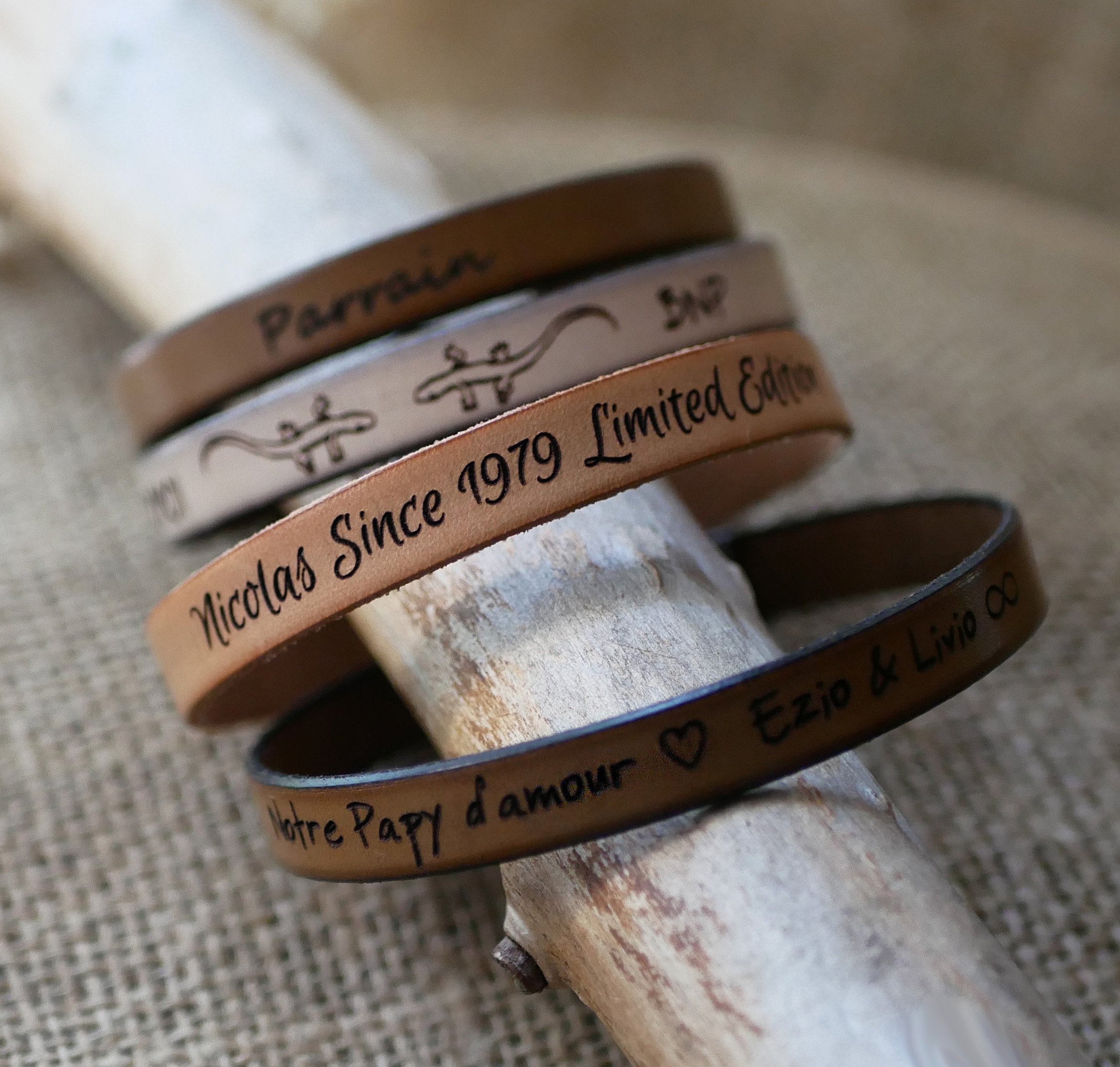 Pulsera de cuero grabada personalizable para hombre elecci&oacute;n de cierre 