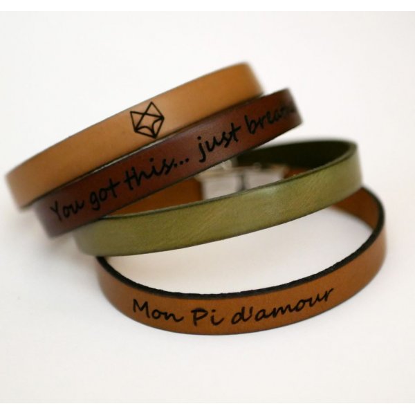 Pulsera de cuero personalizable mediante grabado elegante cierre magn&eacute;tico