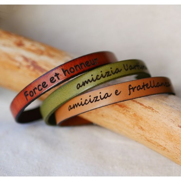 Pulsera de cuero grabada personalizable para hombre elecci&oacute;n de cierre 