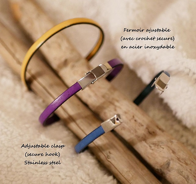 Bracelets personnalisés en cuir avec fermoir ajustable en acier.