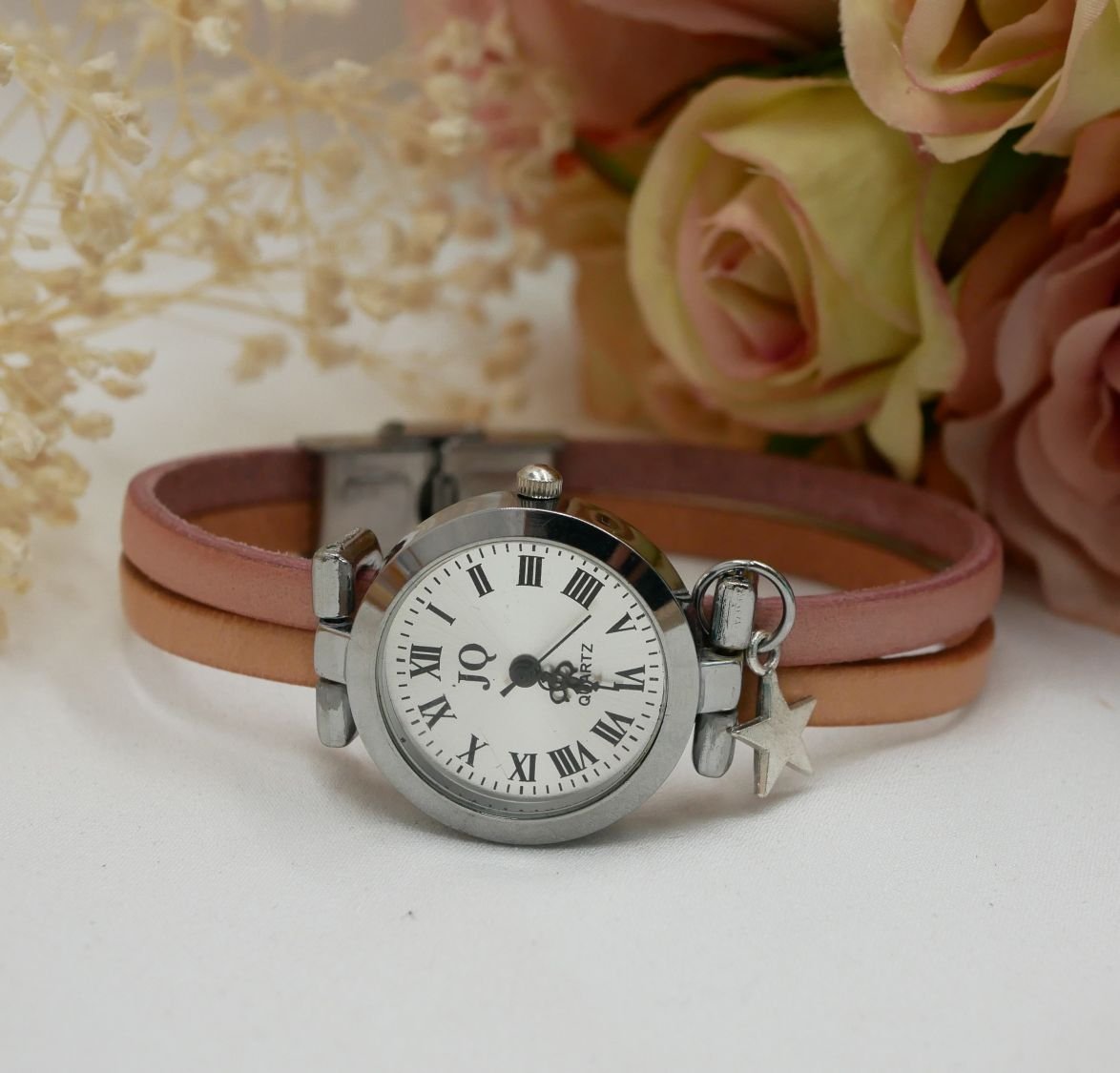 Reloj plateado con correa de piel dúo del color que elija y grabado personalizado