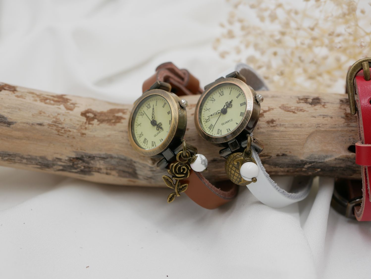 Reloj con brazalete de piel, totalmente personalizable 