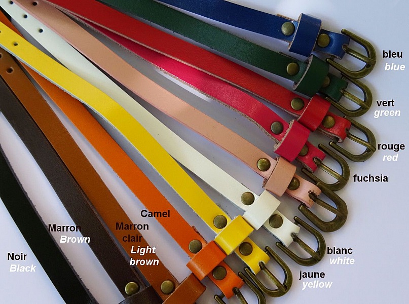 Ceintures fines en cuir personnalisables disponibles en plusieurs coloris.