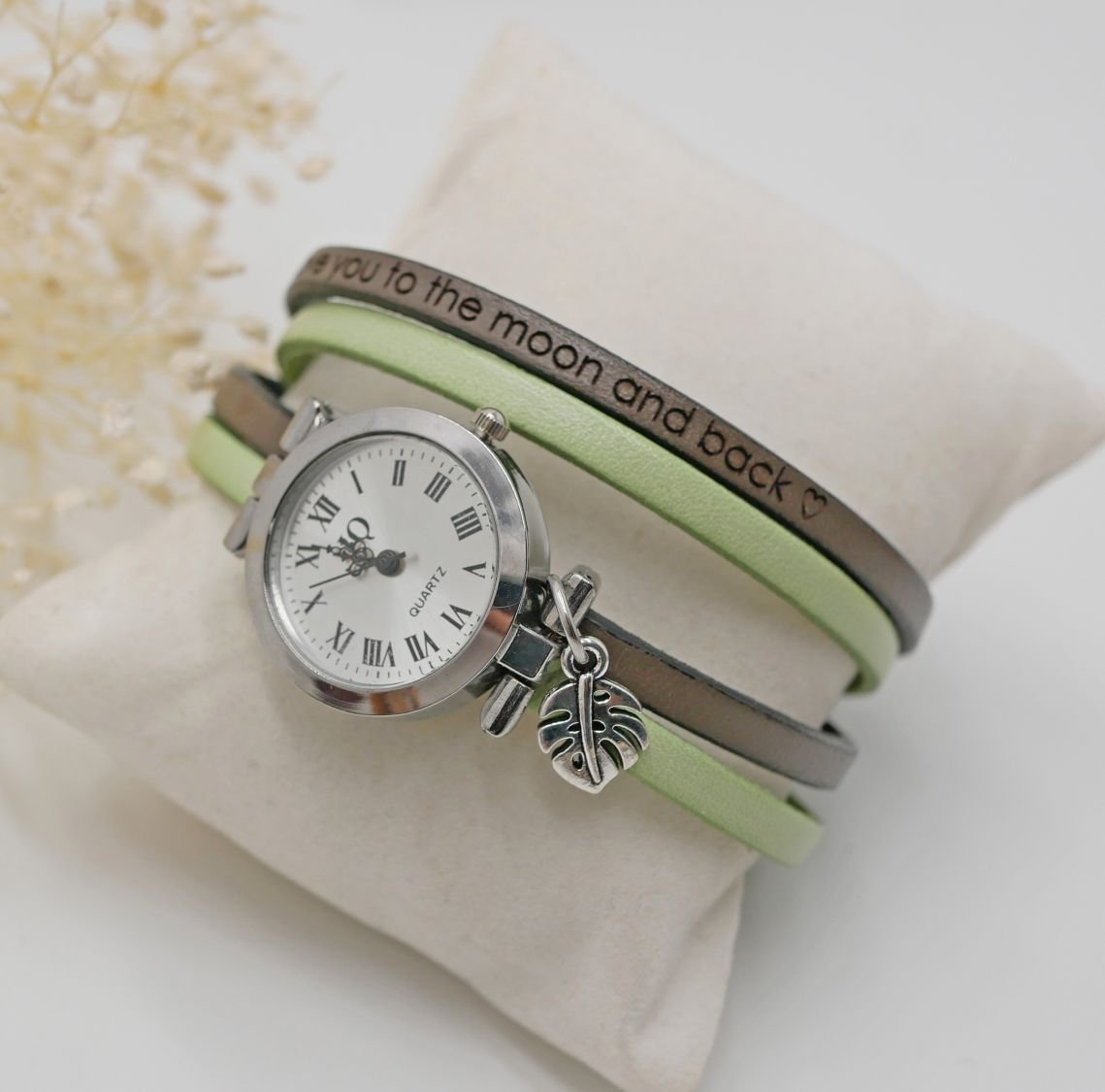 Reloj con doble correa de piel, esfera plateada, color a elegir, personalizable 