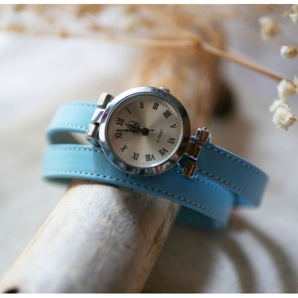Reloj de piel azul cielo doble vuelta