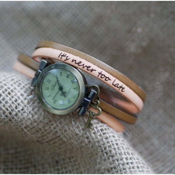 Reloj de pulsera de piel de doble vuelta personalizable d&uacute;o de colores