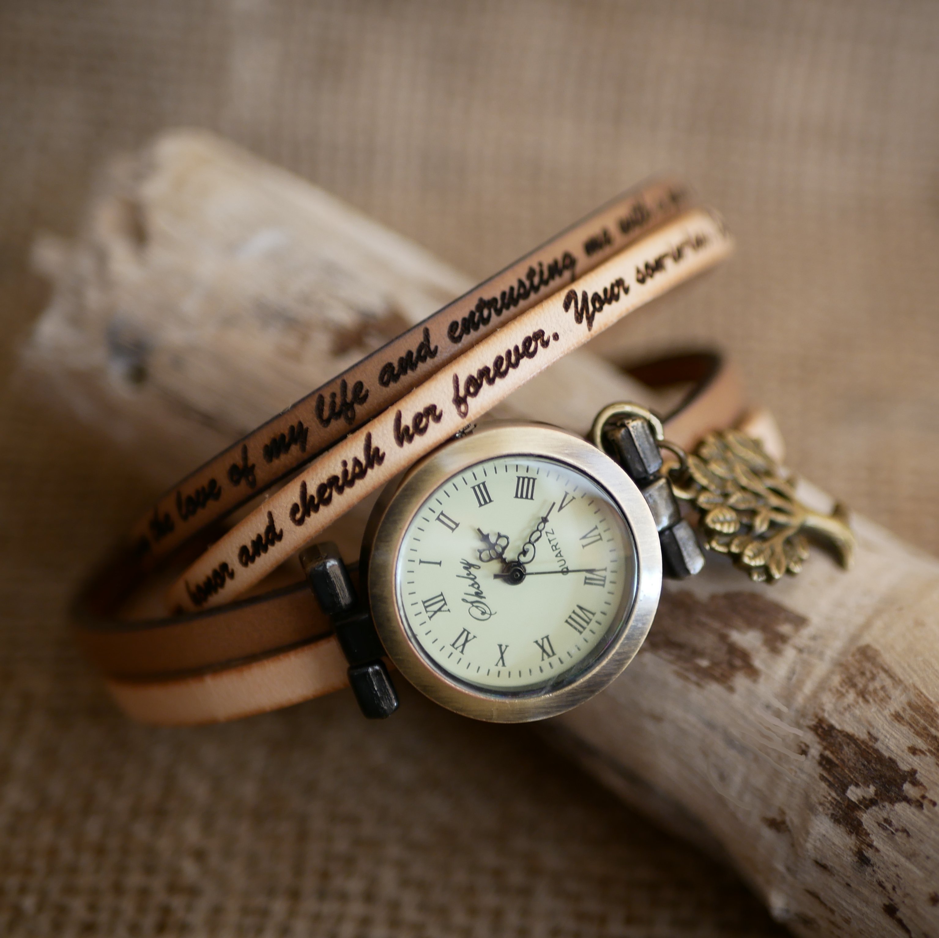 Reloj de pulsera de piel de doble vuelta personalizable d&uacute;o de colores