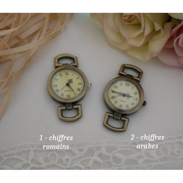 Montre bracelet triple cuir marron et breloques perles