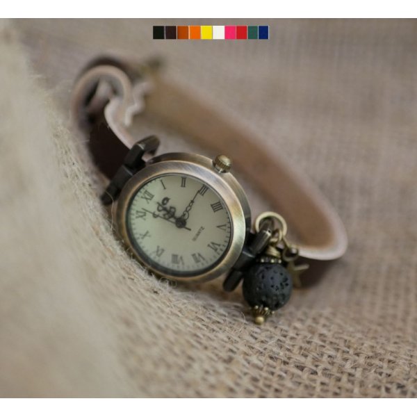 Reloj con colgante de piedra de lava y correa de piel a elegir