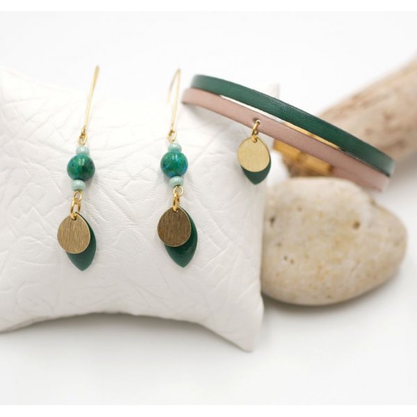 Juego de pendientes y pulsera de cuero con lentejuelas verde abeto