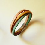 Pulsera brazalete de mujer en 4 pieles de colores pastel