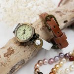 Reloj con brazalete de piel, totalmente personalizable 