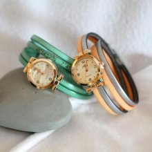 Reloj con esfera de oro rosa y pulsera de doble vuelta para personalizar